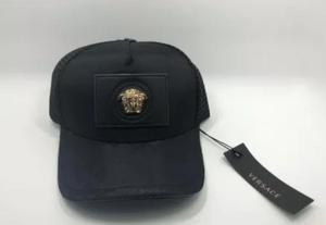 Gorra Versace