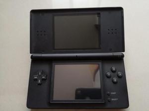 Nintendo DS con accesorios intec