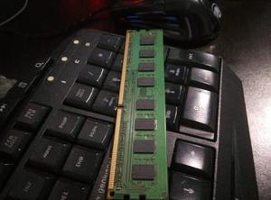 RAM DDR3 SAMSUNG 2GB COMO NUEVA
