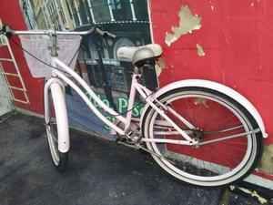 Se vende bicicleta para mujer