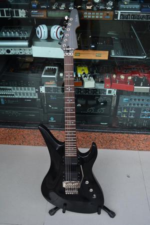 Guitarra Schecter Revenger6 FR Satin Black