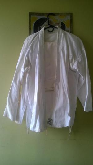 Uniforme para karate