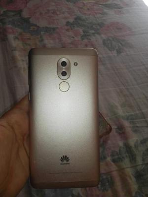 Huawei Mate 9 Lite, de 32 Gb.