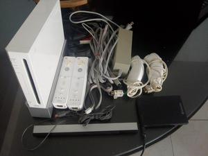 Wii Completo con Disco Externo con Juego