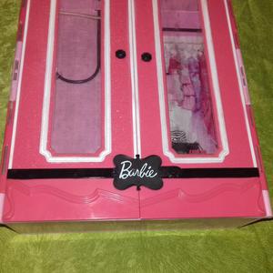 closet para barbie