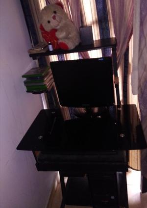 Se Vende Mesa para Pc de Mesa Y Disco Du