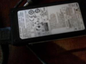 Se vende cargador samsung mas memoria ram para portatil