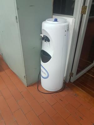 Dispensador de Agua Fria