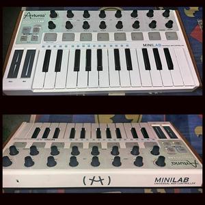 Controlador Midi Arturia Minilab