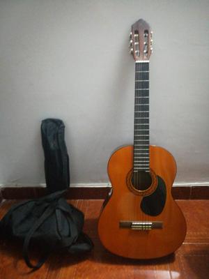 Guitarra Yamaha C40