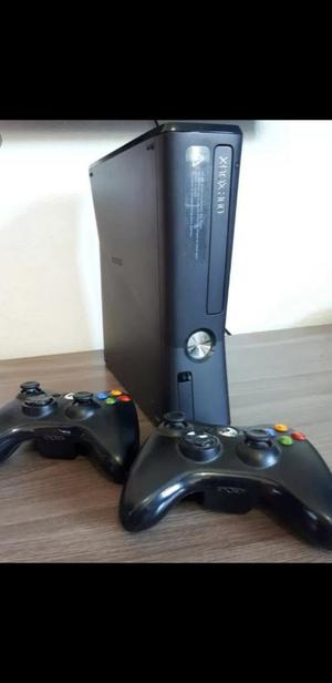 Vendo Xbox  Dd 250gb