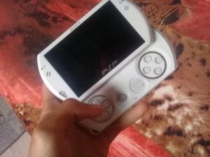 se vende hermosa PSP blanca