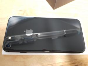 A ESTRENAR EN SELLADO AT T BOX ESPACIO GRIS GSM APPLE iPhone