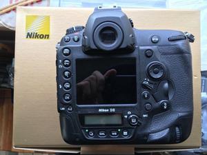 A ESTRENAR ** Nikon D5 DSLR cámara con garantía de