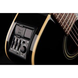 Guitarra para directos Japonesa TAKAMINE estuche rígido