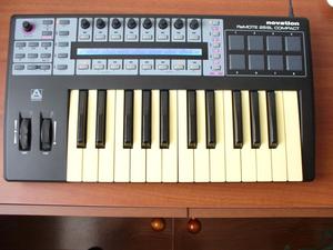 controlador midi usb NOVATION Remote 25