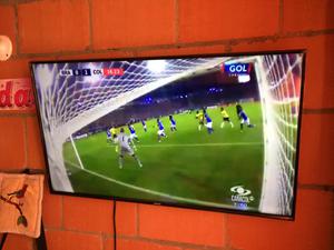 Smart Tv Samsung 40 pulgadas Con Base Giratoria Para Pared.