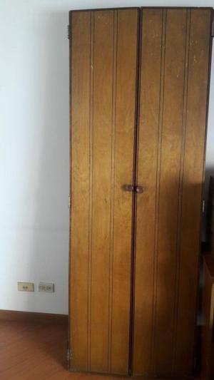 Puerta para closet de 2.06 x 0.60 en madera fina