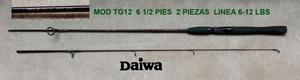 Vara o caña de pesca deportiva marca Daiwa Tournament Gold