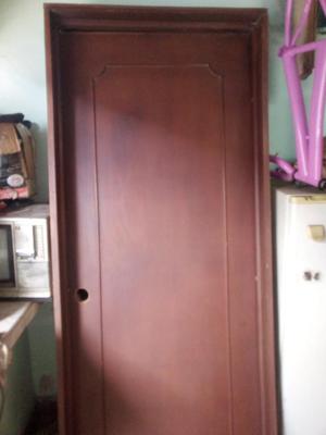 Vendo 2 Puertas Madera Entamborada