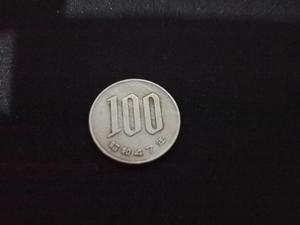 Vendo moneda japonesa de 100 yenes, 47