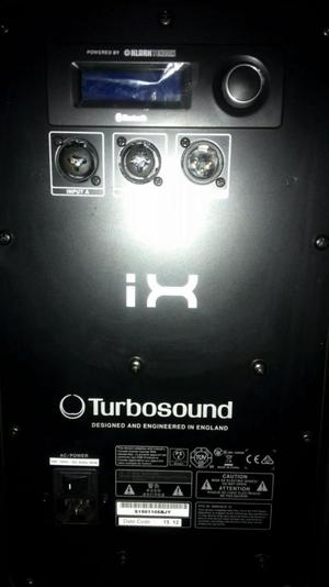 Excelente sonido: 2 cajas activas turbosound El iX w,