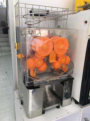 Exprimidor de naranja automático industrial