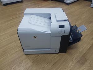 Impresora HP Laserjet 500 Color M551
