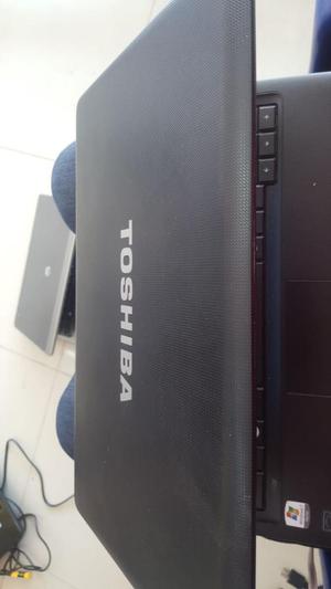 Vendo Portátil Toshiba