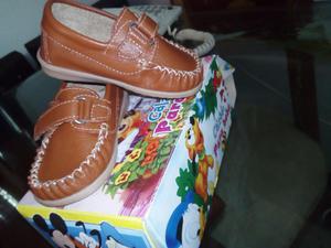 Zapatos Nuevos para Bebes