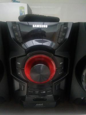Equipo Sonido Samsung Bluetooth Poco Uso