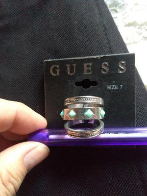 Vendo Anillo 3 en Uno Guess 7