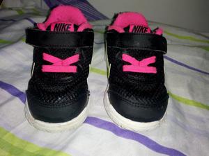 Zapatillas Nike Originales Talla 21 Niña