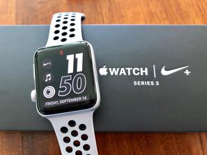 Apple Watch Nike Series 3 42mm Smartwatch GPS Only, Silver