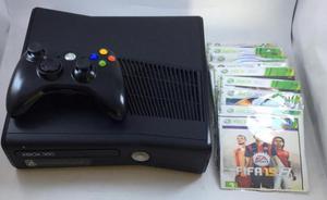 Consola Xbox 360 slim 250gb 5.0 programada con un control