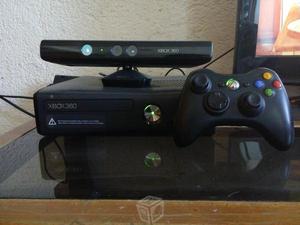 Xbox 360 slim 4gb, kinect y 5 juegos