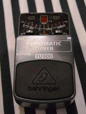 Pedal Chormatic Tuner Behringer Tu300