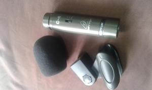 Microfono condensador behringer C4 con piaja y antifluidos