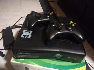 Xbox 360 Slim con Mas de 40 Juegos
