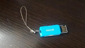 MEMORIA USB MAXELL 32GB, COMO NUEVA
