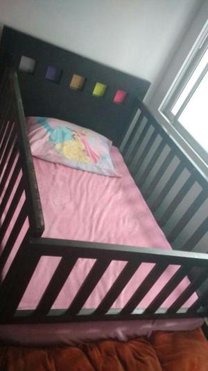 cama cuna o cama sencilla de madera para niños y bebes