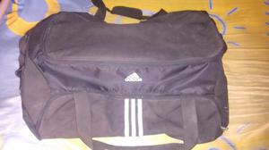 Se Vende Maletin Deportivo Adidas en Bn