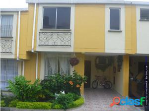 VENDO CASA EN CONJUNTO SECTOR CRQ CRA 19, ARMENIA