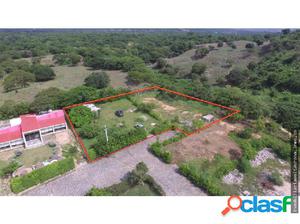 Venta de lote en Santa Marta, condominio Campestre