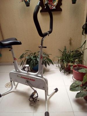 BICICLETA ESTÁTICA