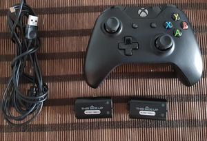 Control con Carga Y Juega Xbox One