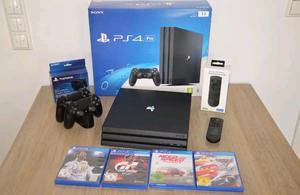 Play Station 4PRO en caja