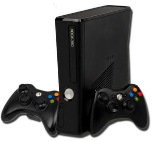 Vendo Xbox 360 Slim con 2 Controles Y 2