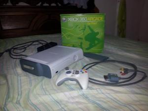 XBOX 360 ARCADE DISCO DURO DE 20 GB 1 CONTROL