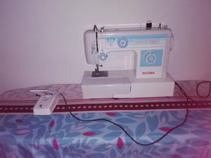 Maquina de Coser